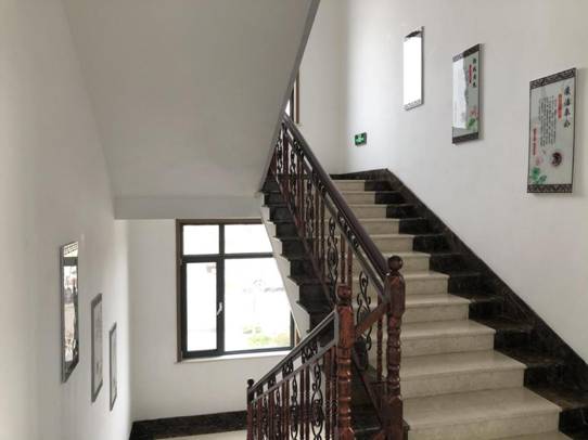 clip_image004.jpg clip_image004.jpg